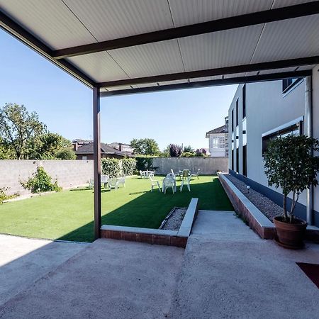 מונפורט דה למוס Albergue Santiago 15 Monforte מראה חיצוני תמונה