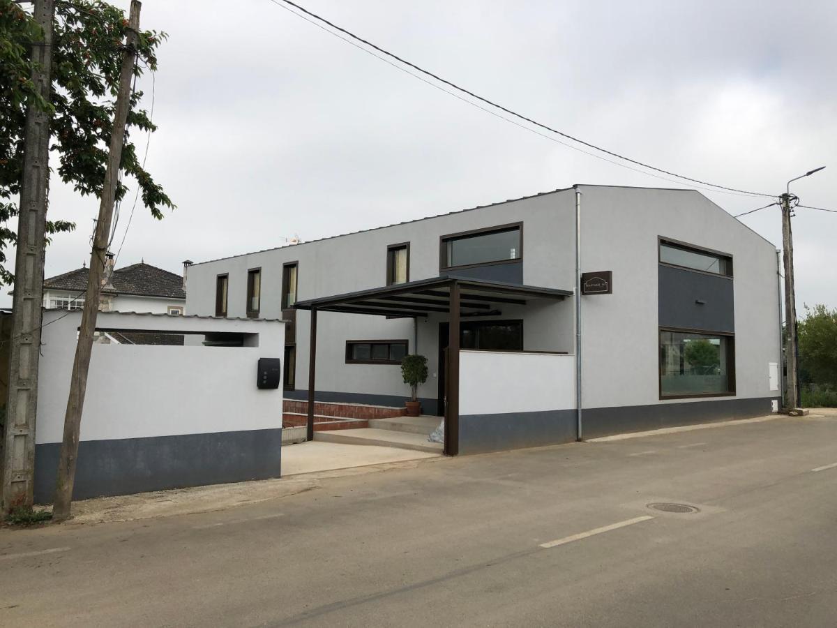 מונפורט דה למוס Albergue Santiago 15 Monforte מראה חיצוני תמונה