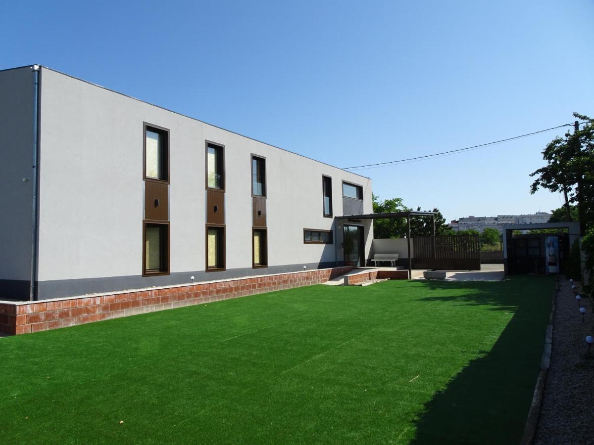 מונפורט דה למוס Albergue Santiago 15 Monforte מראה חיצוני תמונה